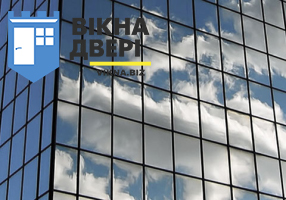 Флоат-скло у пластикових вікнах: його властивості та особливості